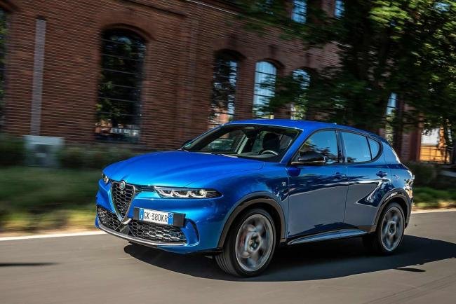 Alfa Romeo Junior 1.2 IBRIDA 145 PREMIUM EDCT6