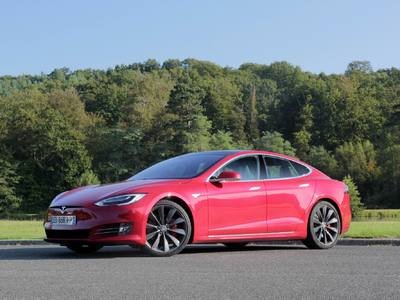 Tesla Model S 85 KWH S